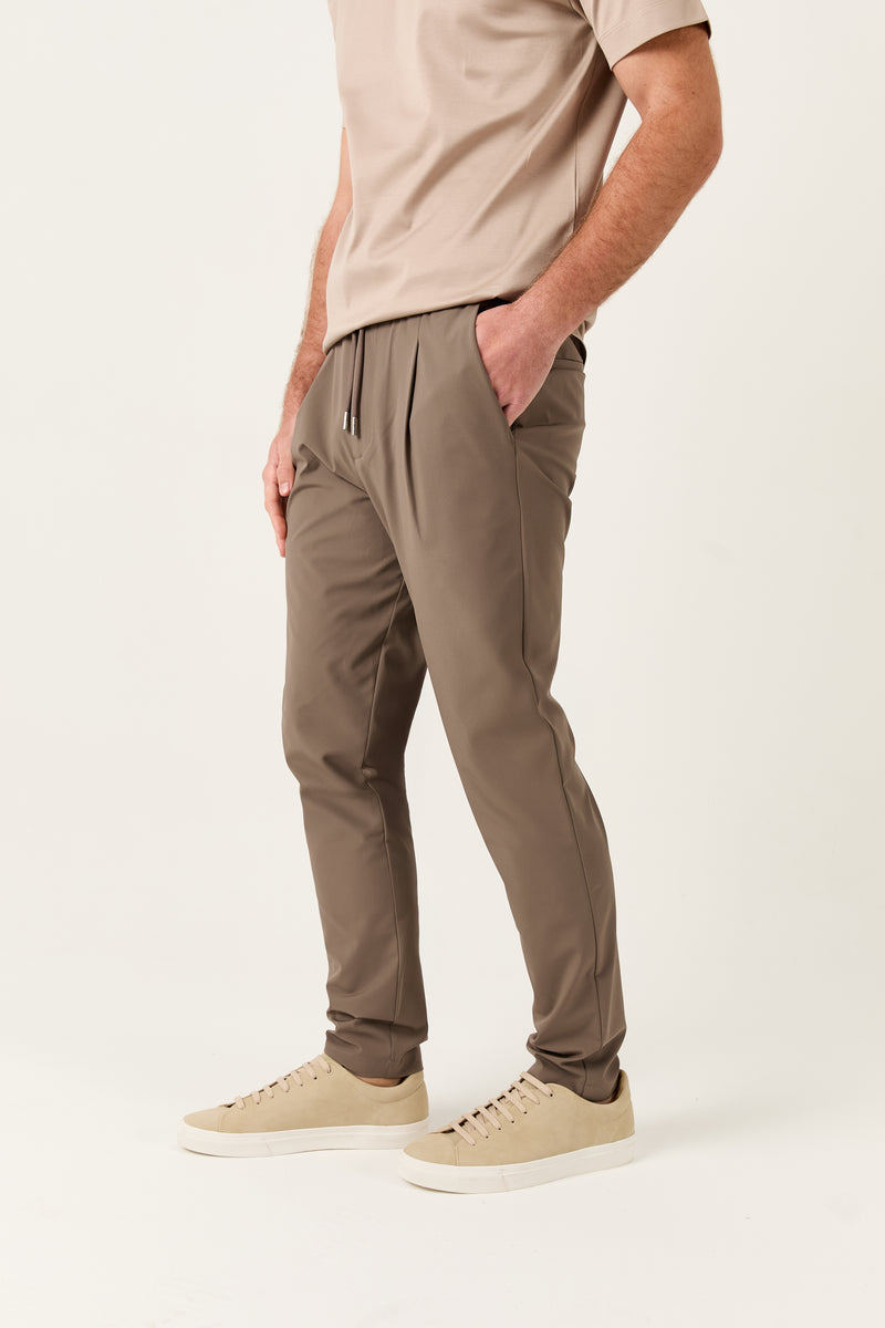 Casual Tech Pants Sand