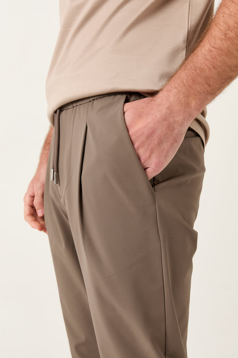 Casual Tech Pants Sand