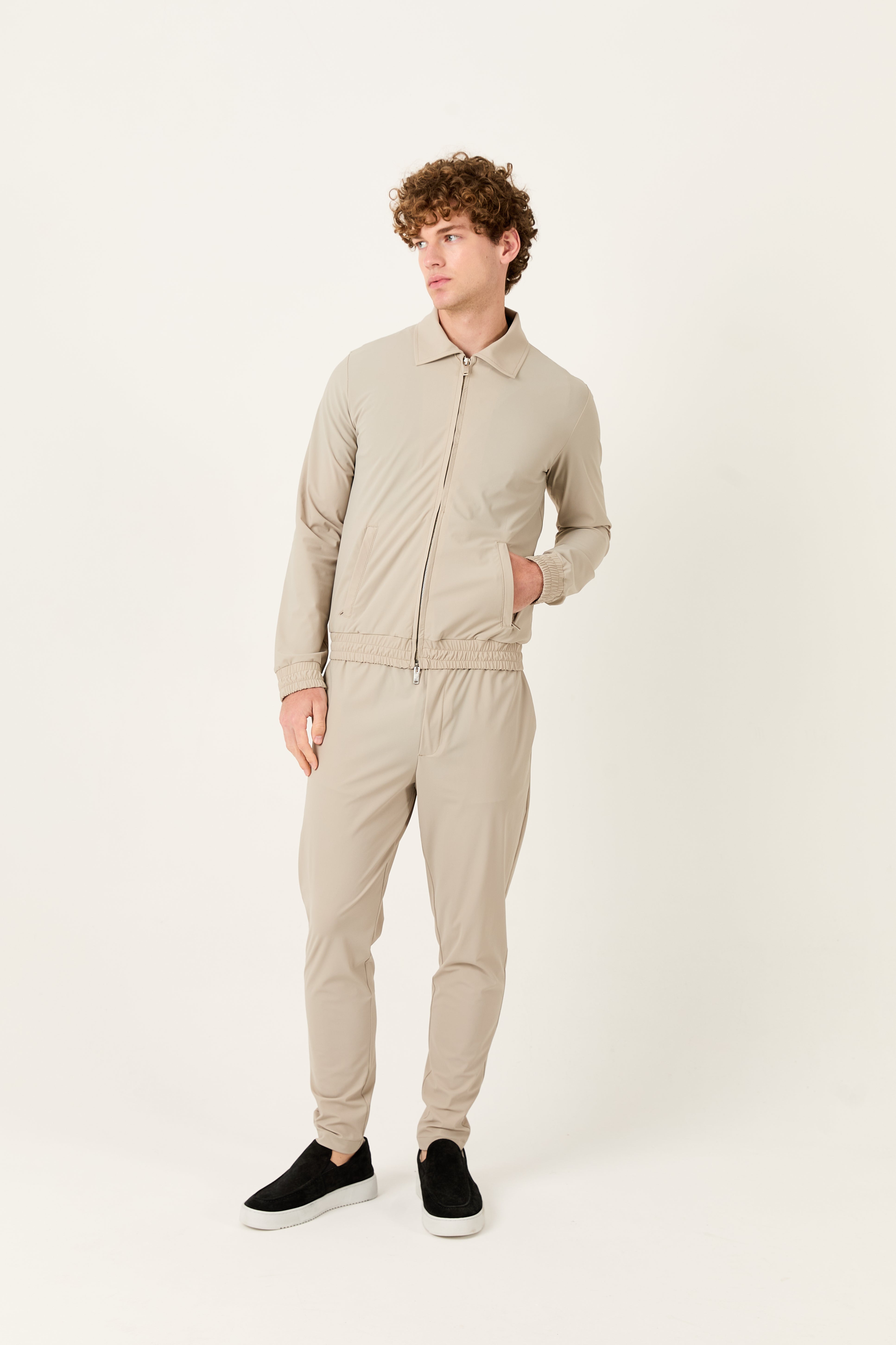 Cavalletta Sand Tech Tracksuit – Marfil Edition