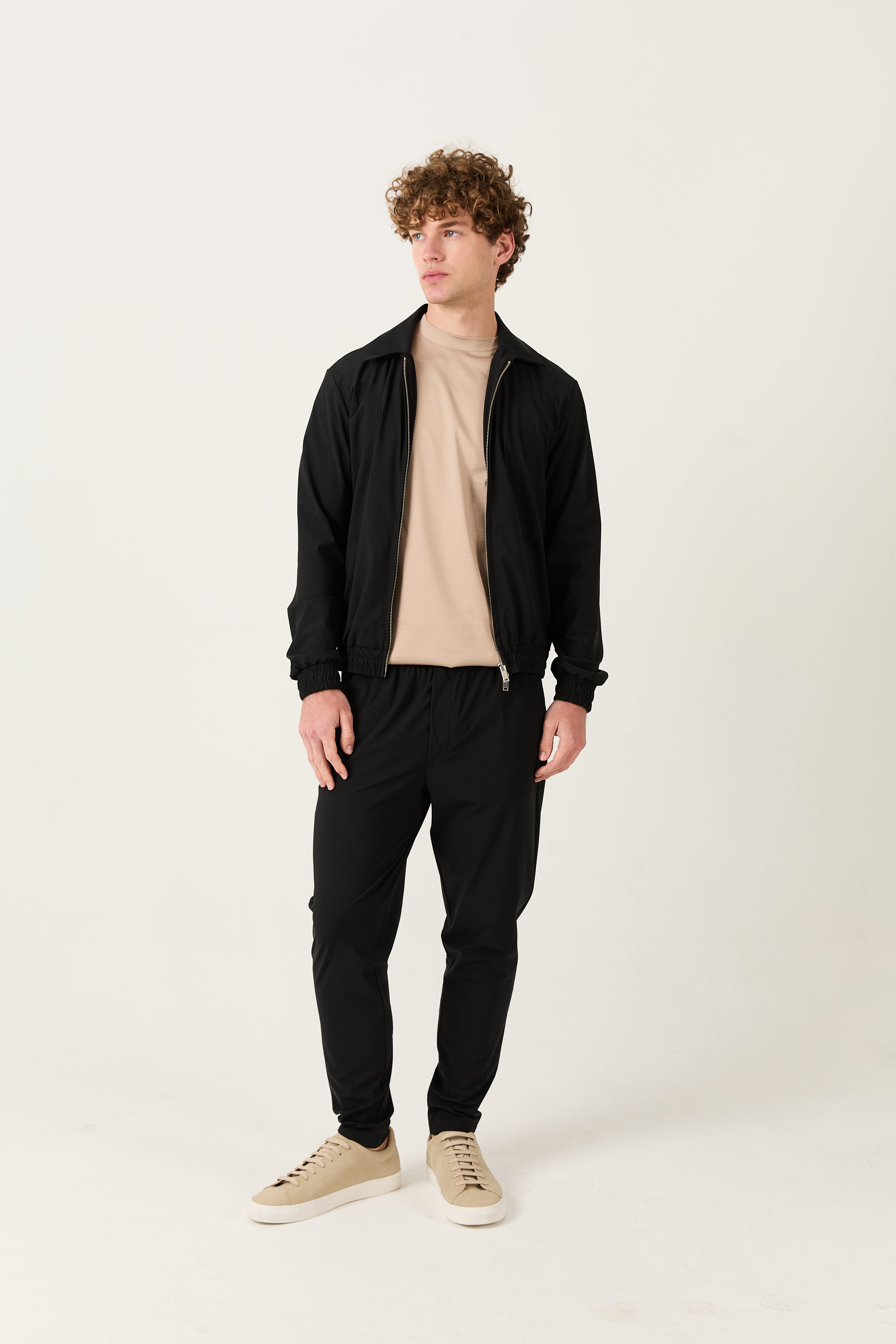 Cavalletta Black Tech Tracksuit – Marfil Edition