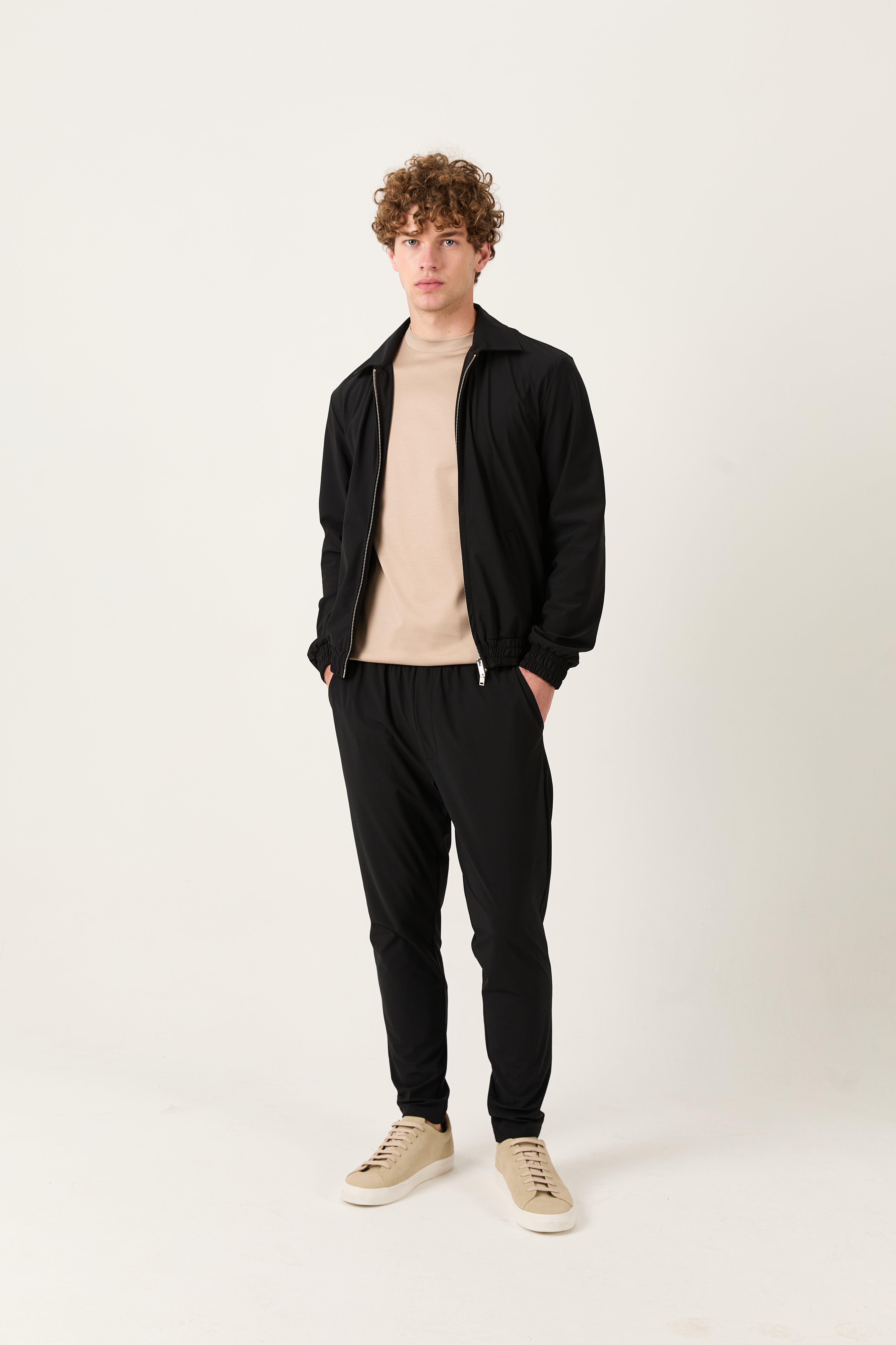 Cavalletta Black Tech Tracksuit – Marfil Edition